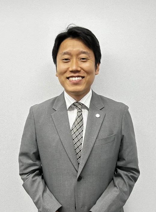 呉 雄飛